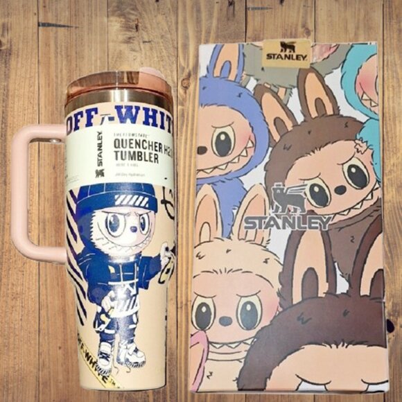 Stanley Labubu The Quencher H2.0 Tumbler 40 oz - New in box - Picture 1 of 10